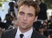 Паттисон продолжает опровергать сплетни о своей ориентации 