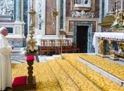 Папа Римский с грустью на сердце помолился за жертв напряжения в Украине 