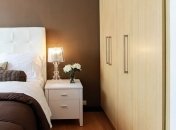 Сглаживаем углы: как можно использовать угол в маленькой спальне (Фото)