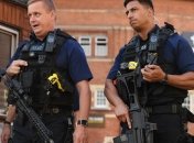 Полиция Лондона получила на вооружение антитеррористические "Когти"