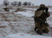 Окупанти 13 разів порушили "режим тиші", один боєць поранений