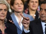 Кандидат в президенты Франции Фийон и его супруга дали показания в прокуратуре