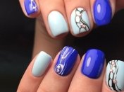 Маникюр 2020: уникальные идеи синего дизайна на короткие ногти (Фото)