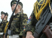 Жінок після взяття на військовий облік можуть не випустити за кордон