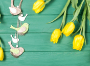 Не забудьте отправить родным красочную открытку в первый день весны