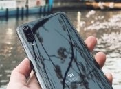 Упрощенный флагман Xiaomi Mi 9 SE: старт продаж в Европе