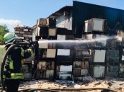 В Запорожье горела станция техобслуживания (Фото)