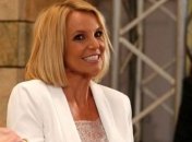 Бритни Спирс шокировала поклонников своим нелепым нарядом