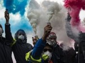 "Желтые жилеты": во Франции приостановят рост налогов до 2019 года