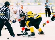 Лидер УХЛ сенсационно уступил Белому Барсу