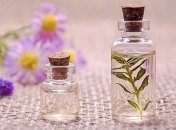 Ничуть не хуже покупных: как приготовить эфирное масло дома