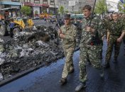 Столичные коммунальные службы помогут благоустроить баррикады