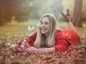 Стильные платья, которые скрывают недостатки фигуры