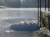 Крещенская вода: кому нельзя купаться на Крещение Господне 2019