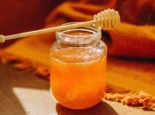 Найпростіший і найбезпечніший метод розтопити мед – нагріти його природним шляхом