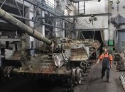 Суд отстранил директора Львовского бронетанкового завода от должности 