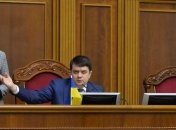 Рада разрешила использовать мировые практики при лечении коронавируса