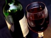 Не все так хорошо, как хотелось бы: пользу красного вина развенчали 