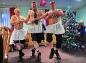 Вчера был корпоратив, а сегодня с утра трудовую книжку прям домой привезли: веселые шутки про праздники на работе