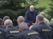 "Якщо хтось не хоче працювати - не змушуйте": Лукашенко наказав закрити страйкуючі підприємства