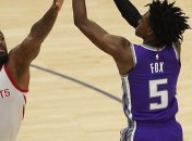 НБА: "Клипперс" обыграли "Лейкерс"