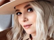 Переболевшая раком Мика Ньютон опубликовала фото с больничной койки: певица рассказала о своем диагнозе