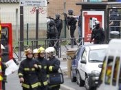 Мужчина захватил заложников в детском саду под Парижем