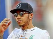 Льюиса Хэмилтона вдохновляют достижения брата