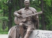 В Черниговской области украли памятник Бернесу