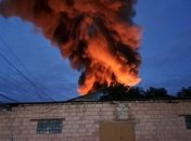 Пожар охватил 250 квадратных метров