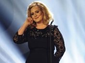 Адель связала себя узами брака с Саймоном Конеки 