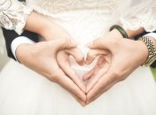 Лучшие поздравления с 1 годовщиной свадьбы на 7 мая: стихи и открытки