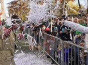 Парад, ветер и летающий "Губка Боб" : как в США проходил День благодарения (Фото)