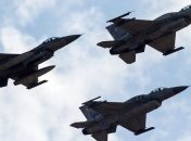 Ирак впервые применил против "ИГ" американские истребители