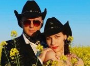 "Высокомерна и жуткая ябеда": жену Антина Мухарского уличили во лжи