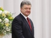 Порошенко поздравил военных с днем ВДВ