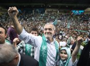 Масуд Пезешкиан