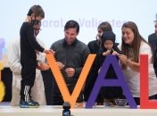 Месси не сдержал слез на презентации детского онкологического центра (Видео)