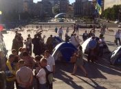 В центре Киева появились палатки протестующих