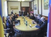 Яценюк обсудил ситуацию в Крыму с делегацией Конгресса США 