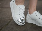 Как отбелить грязные кроссовки - лайфхак