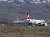 В Туреччині екстрено сів літак через підозру на коронавірус