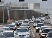 В Париж не будут впускать старые автомобили