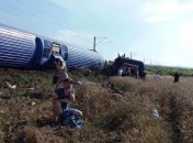 В Турции поезд сошел с рельсов: есть жертвы