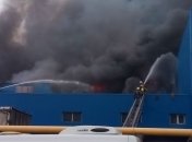 Масштабный пожар в Киеве: существует угроза обрушения строительных конструкций