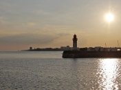 Во Франции бастуют работники портов