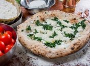 Приготовить сырную пиццу легко и быстро