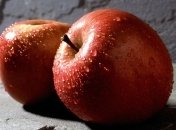 В кожуре яблок нашли удивительный компонент 