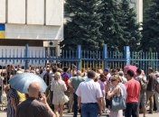 Под ЦИК проходят акции протеста, полиция обеспечивает охрану правопорядка
