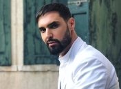 Виталий Козловский в день своего рождения устроил для поклонников небольшой конкурс